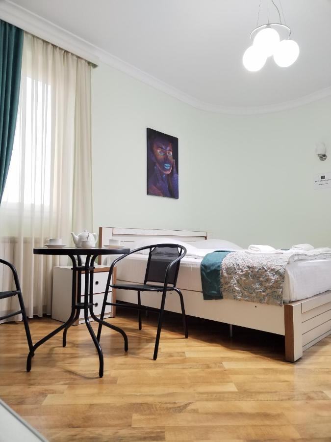 Hotel Blissdom Tbilisi Eksteriør billede